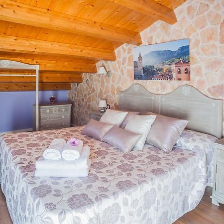 Apartamentos Rurales Millan La Mata de los Olmos ภายนอก รูปภาพ