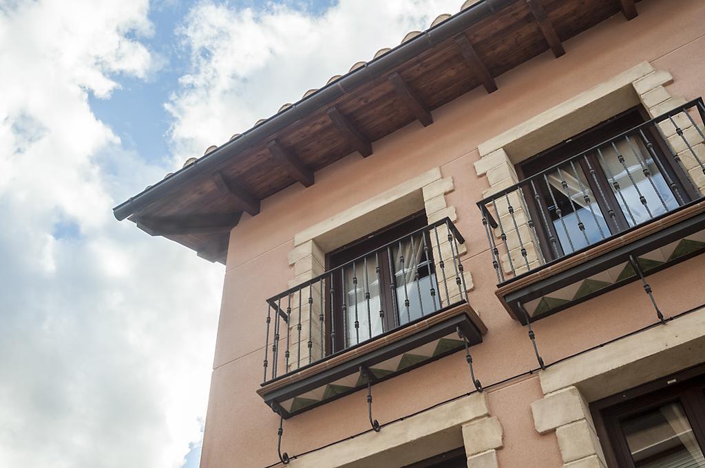 Apartamentos Rurales Millan La Mata de los Olmos ภายนอก รูปภาพ