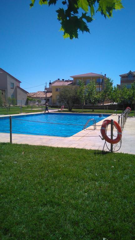 Apartamentos Rurales Millan La Mata de los Olmos ภายนอก รูปภาพ